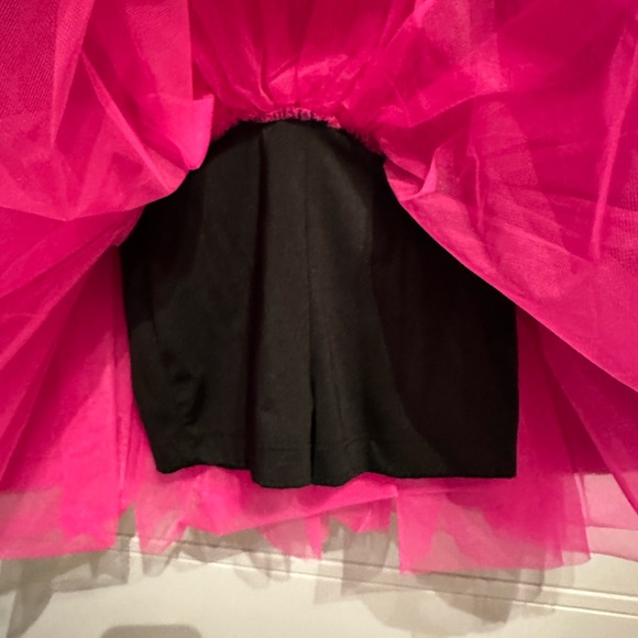 Perfect Barbie outfit! Fuscia pink tutu with matching scrunchies & sequin jacket - Picture 3 of 5